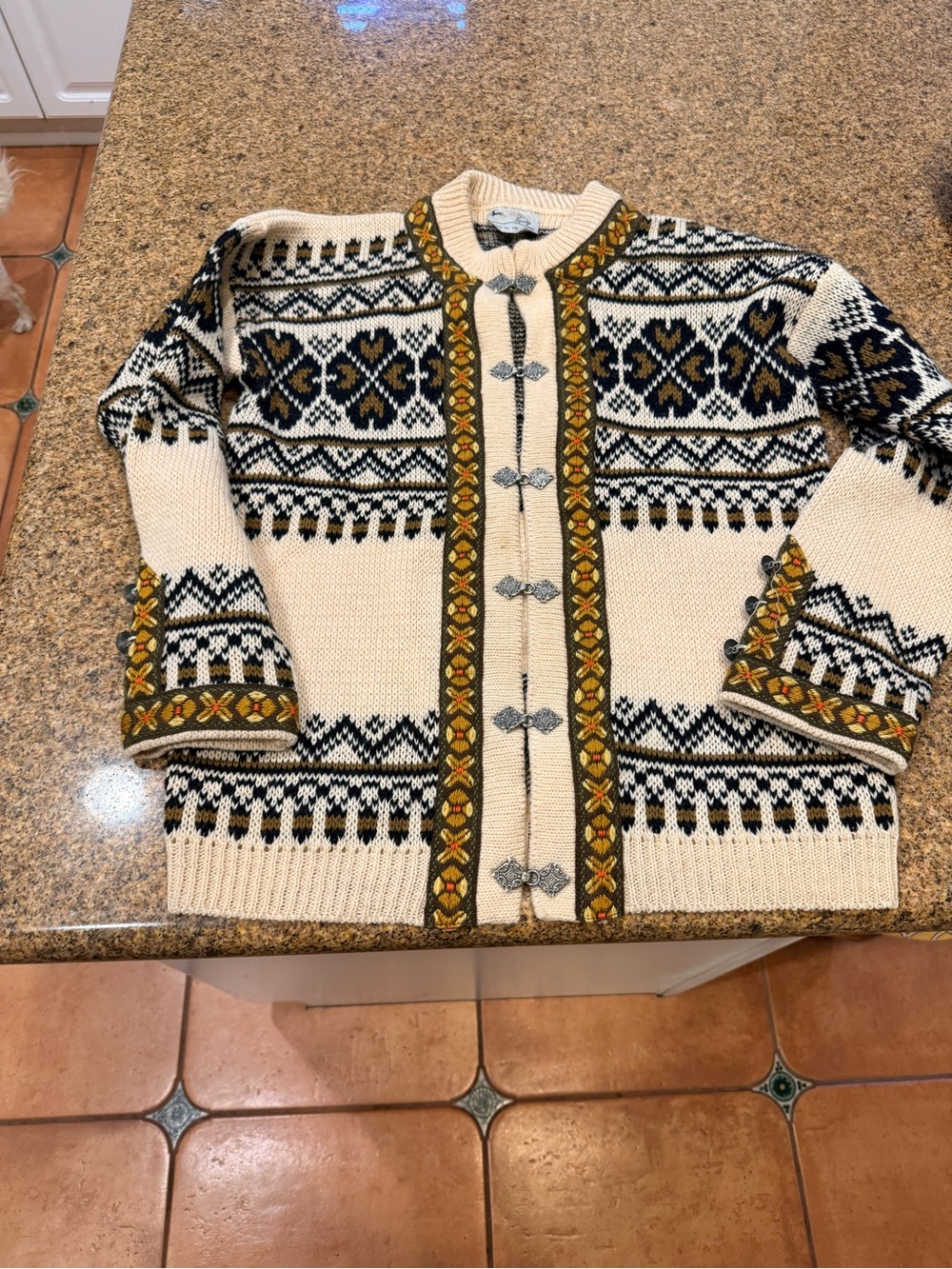 Game Cream Nordic-Patterned Wool Cardigan with Yellow Trim metal buttons